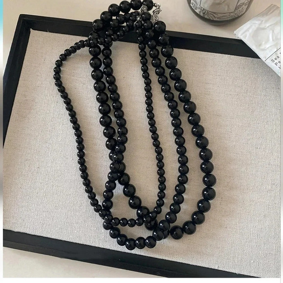 Vintage Jewelry - Rare Find Black Pearl 3 row Necklace and Earings  Jewelry Set